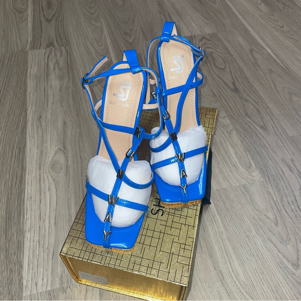 Shane Justin “Runway” Heel.